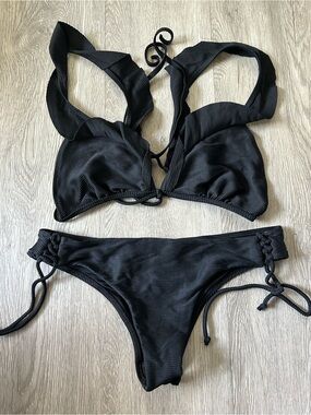 Rae black bikini